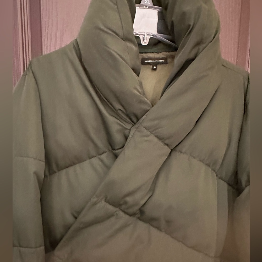 Universal Standards Green Puffer Jacket Plus Size… - image 4